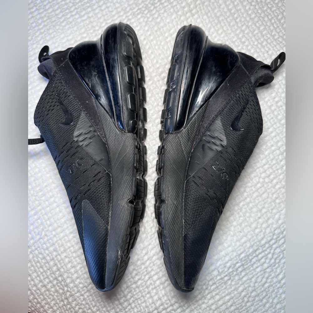 Nike 270s